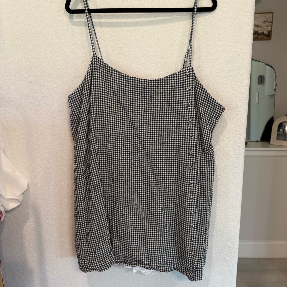Abercrombie Black and White Gingham Linen Blend Button Skort